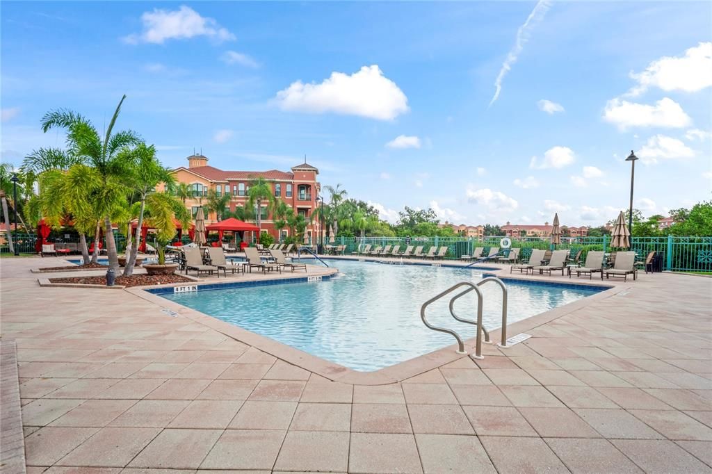 For Sale: $456,000 (2 beds, 2 baths, 1650 Square Feet)