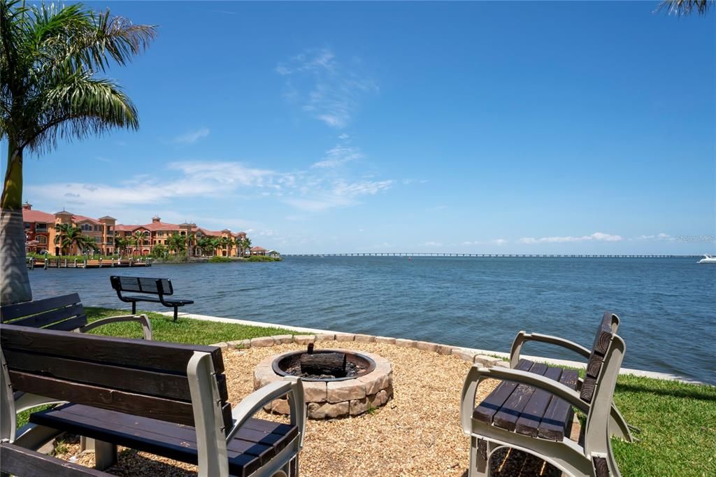 For Sale: $456,000 (2 beds, 2 baths, 1650 Square Feet)