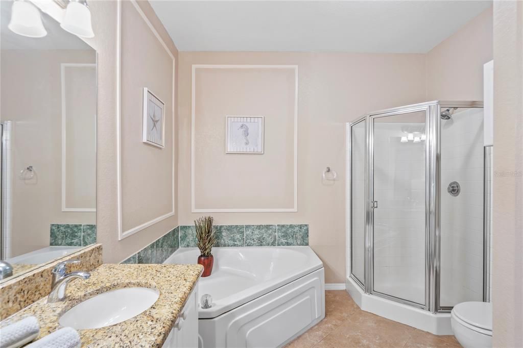 For Sale: $456,000 (2 beds, 2 baths, 1650 Square Feet)