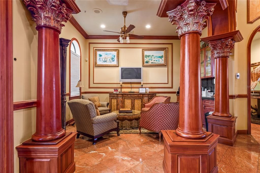 For Sale: $456,000 (2 beds, 2 baths, 1650 Square Feet)