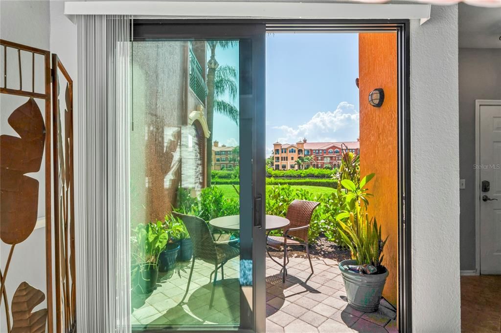 For Sale: $456,000 (2 beds, 2 baths, 1650 Square Feet)