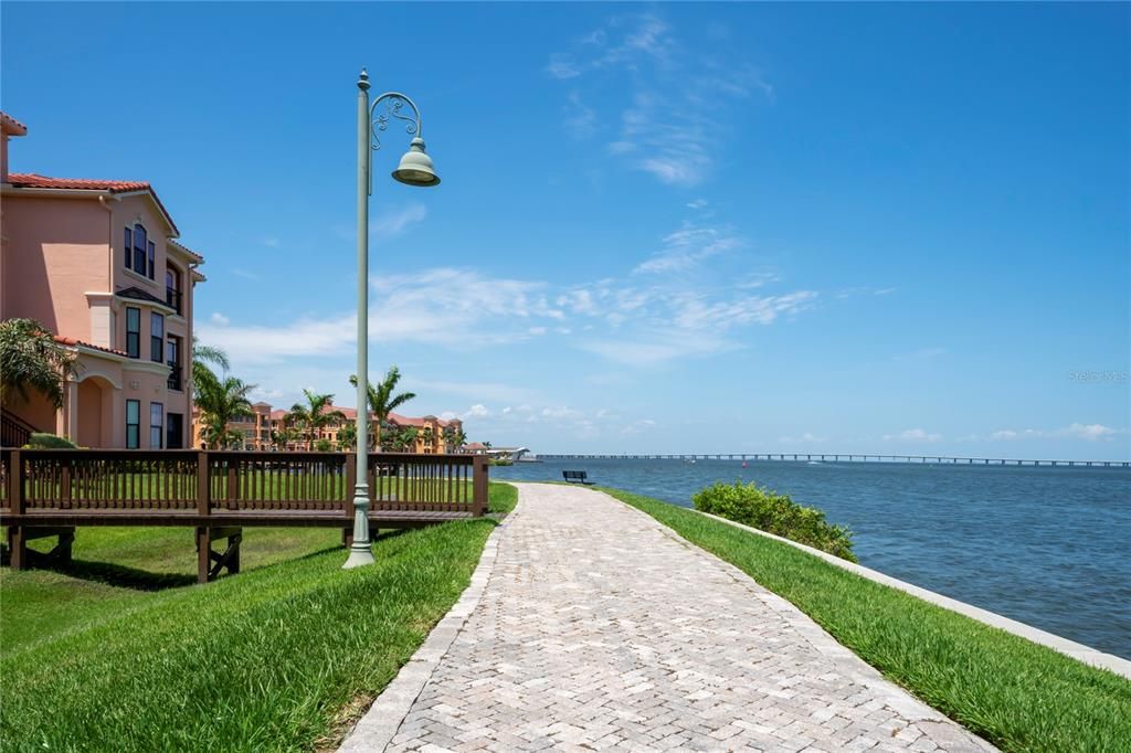 For Sale: $456,000 (2 beds, 2 baths, 1650 Square Feet)