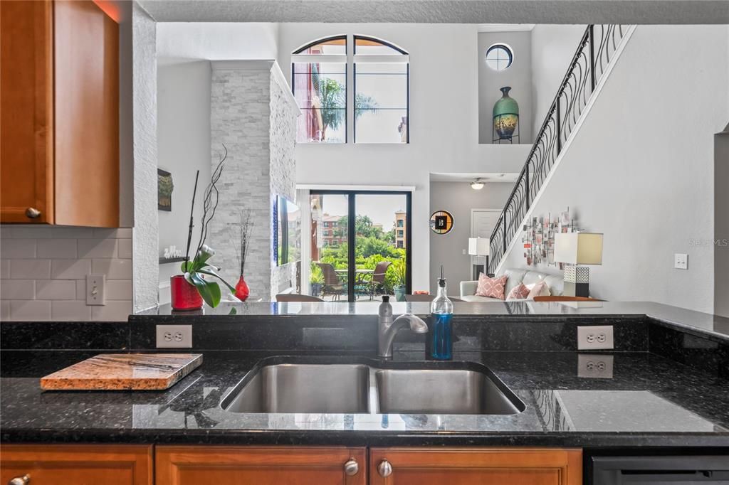 For Sale: $456,000 (2 beds, 2 baths, 1650 Square Feet)