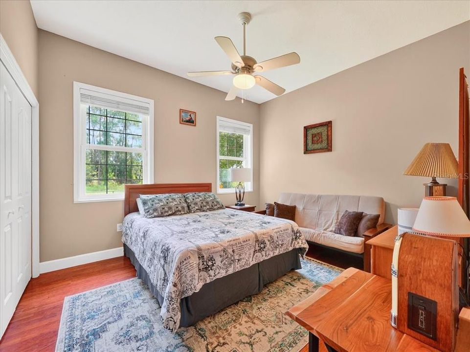 На продажу: $560,000 (4 спален, 2 ванн, 2907 Квадратных фут)