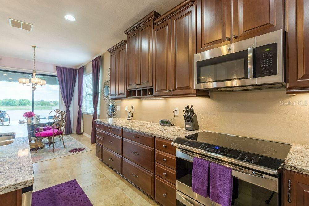 Active With Contract: $589,000 (5 beds, 3 baths, 3779 Square Feet)