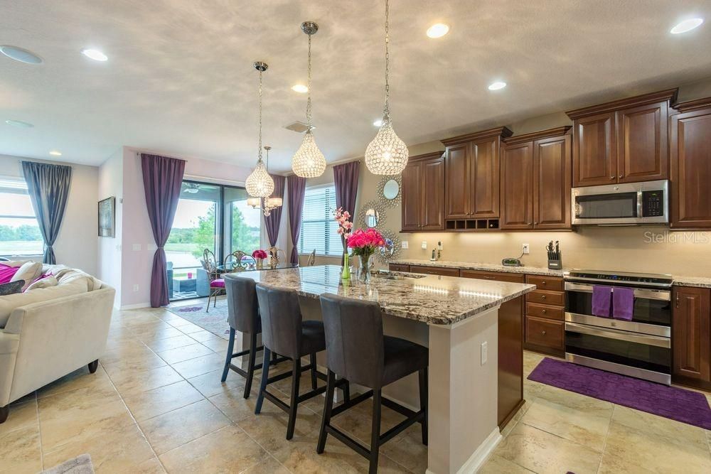 Active With Contract: $589,000 (5 beds, 3 baths, 3779 Square Feet)