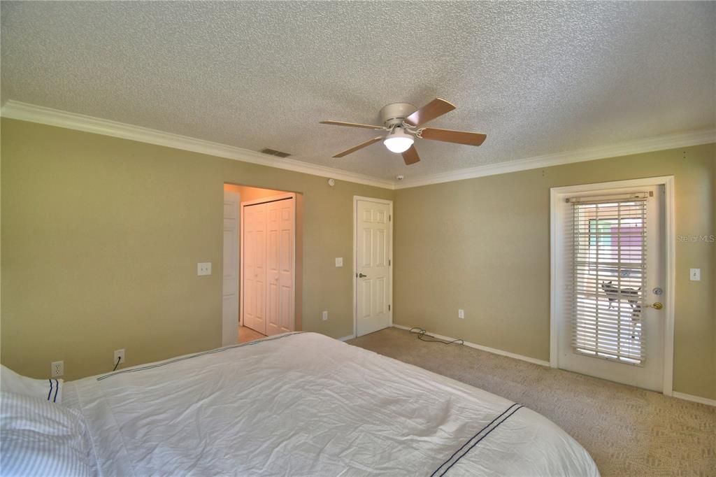 Active With Contract: $369,000 (3 beds, 2 baths, 1686 Square Feet)