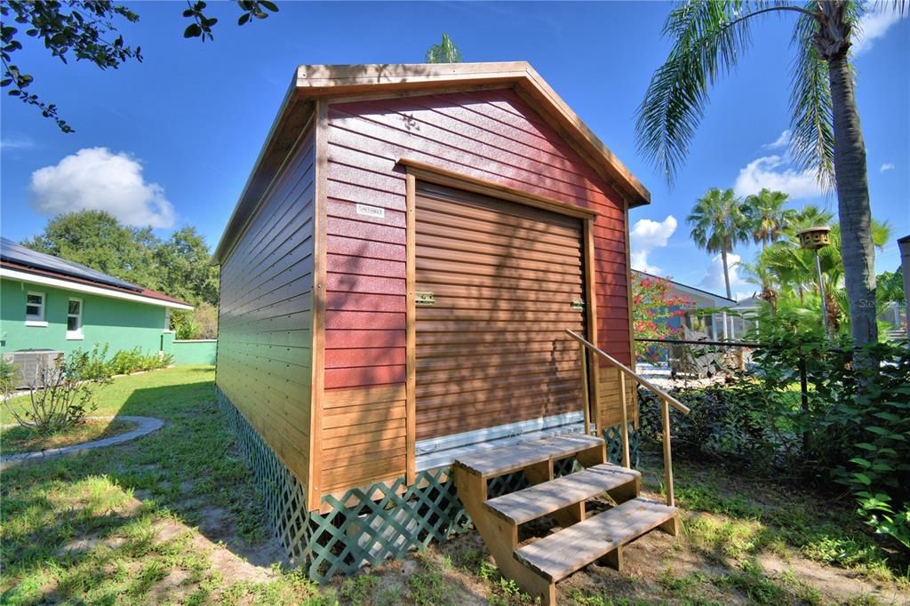 Active With Contract: $369,000 (3 beds, 2 baths, 1686 Square Feet)