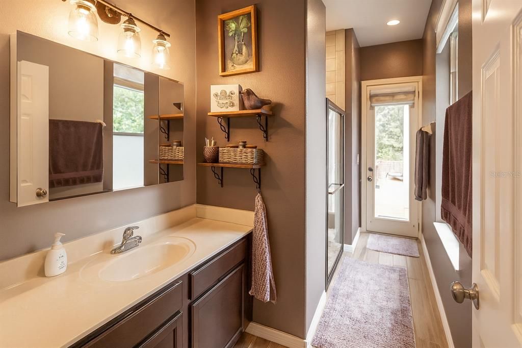 На продажу: $649,900 (4 спален, 3 ванн, 3182 Квадратных фут)