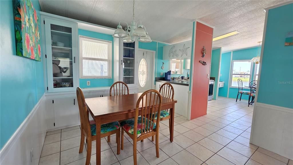 For Sale: $122,000 (3 beds, 2 baths, 1208 Square Feet)