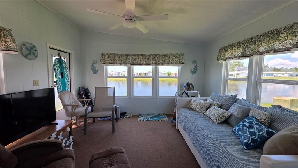 For Sale: $122,000 (3 beds, 2 baths, 1208 Square Feet)