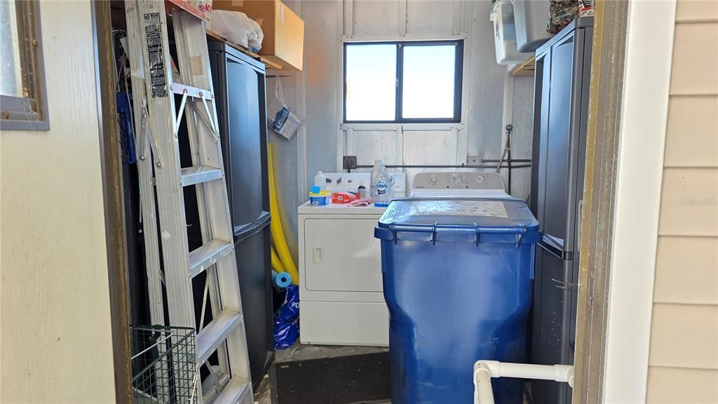 For Sale: $122,000 (3 beds, 2 baths, 1208 Square Feet)