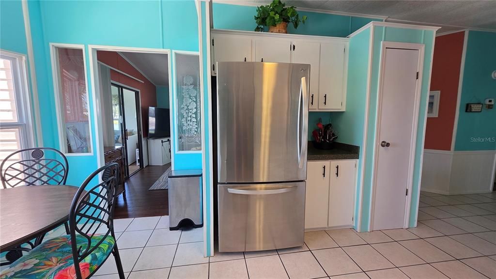 For Sale: $122,000 (3 beds, 2 baths, 1208 Square Feet)