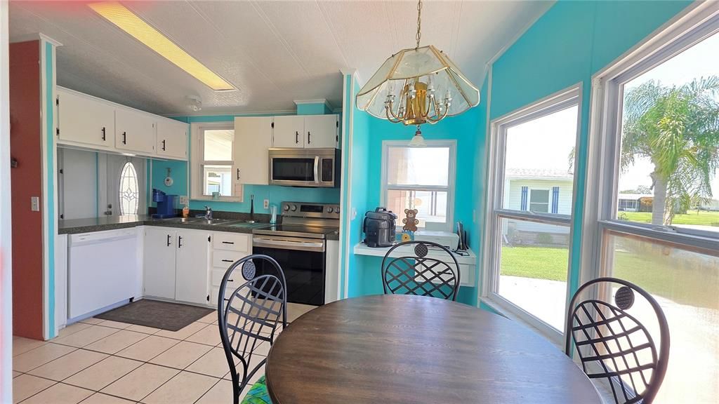 For Sale: $122,000 (3 beds, 2 baths, 1208 Square Feet)