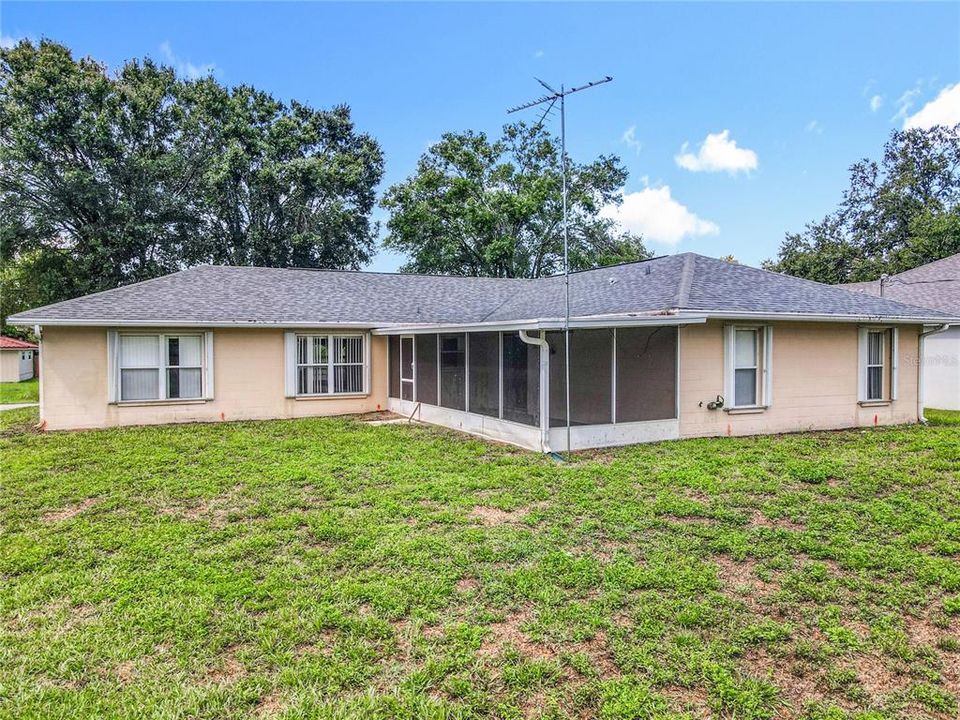 Active With Contract: $274,900 (4 beds, 2 baths, 1784 Square Feet)