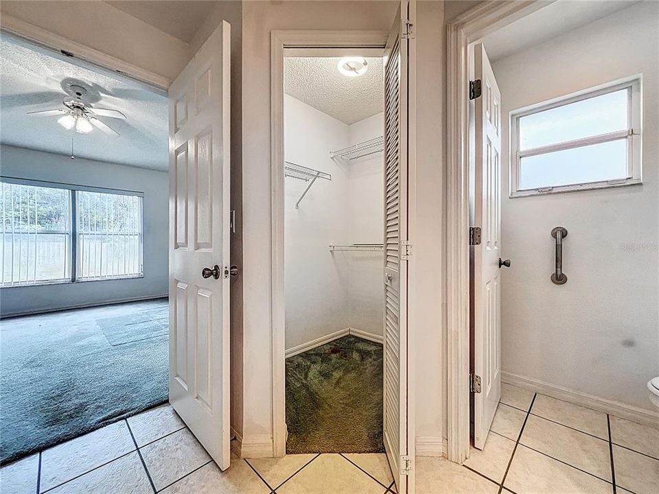 Active With Contract: $274,900 (4 beds, 2 baths, 1784 Square Feet)