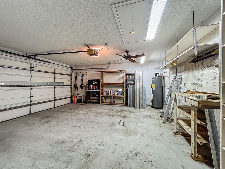 Active With Contract: $274,900 (4 beds, 2 baths, 1784 Square Feet)