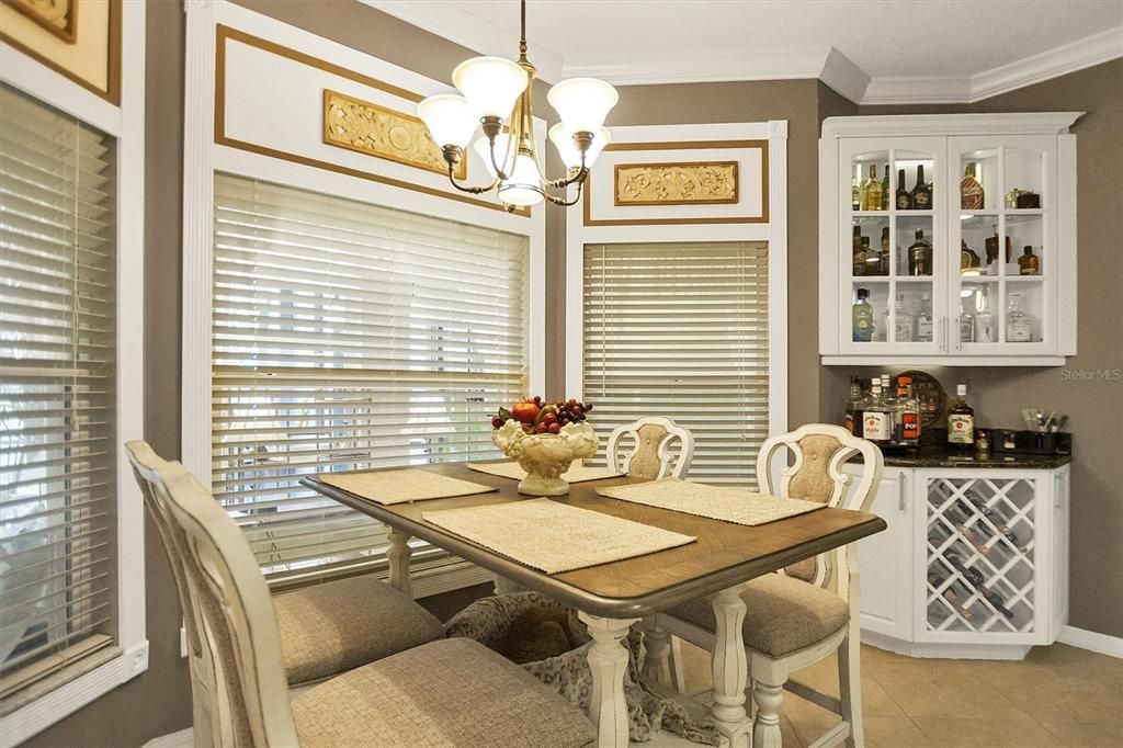 На продажу: $497,900 (3 спален, 2 ванн, 2652 Квадратных фут)