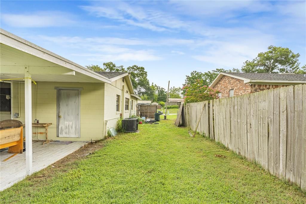 Active With Contract: $235,000 (4 beds, 2 baths, 1881 Square Feet)
