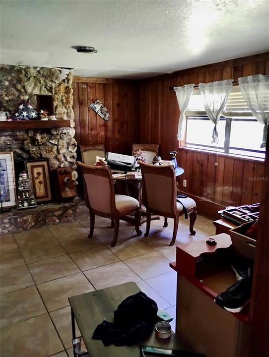 Active With Contract: $235,000 (4 beds, 2 baths, 1881 Square Feet)