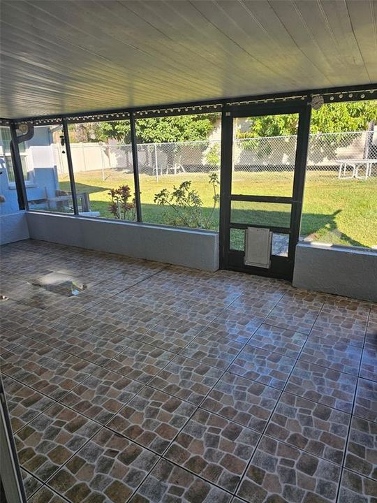 В аренду: $2,000 (3 спален, 2 ванн, 1702 Квадратных фут)