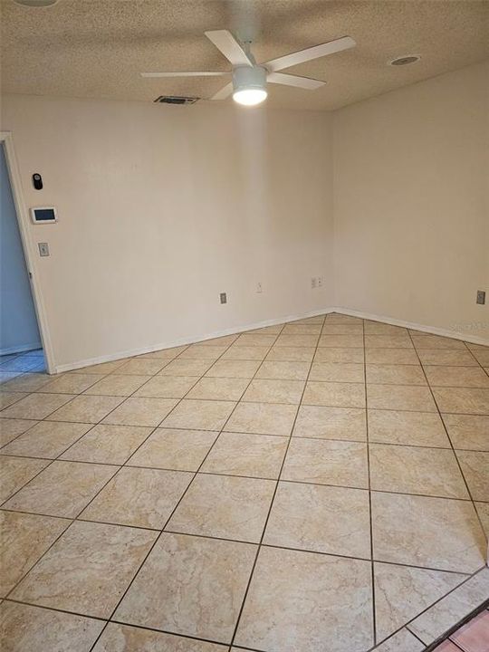 В аренду: $2,000 (3 спален, 2 ванн, 1702 Квадратных фут)