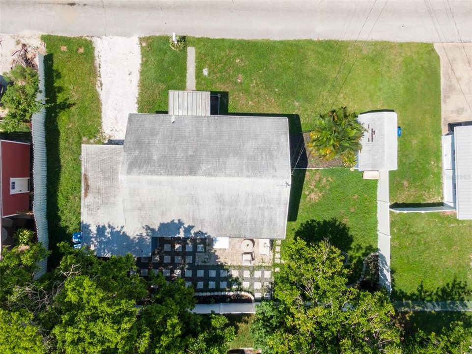 Active With Contract: $239,000 (2 beds, 1 baths, 768 Square Feet)