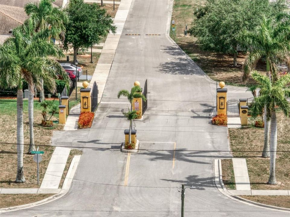 For Sale: $229,000 (3 beds, 2 baths, 1330 Square Feet)