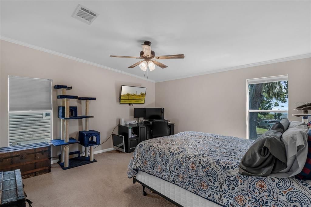 На продажу: $199,500 (3 спален, 2 ванн, 1984 Квадратных фут)