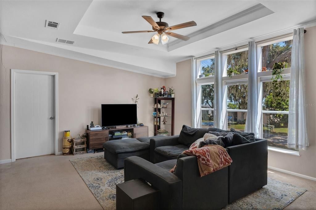 На продажу: $199,500 (3 спален, 2 ванн, 1984 Квадратных фут)