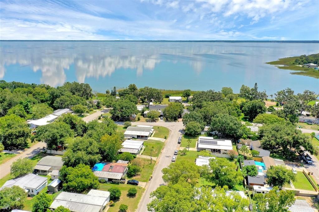 На продажу: $199,500 (3 спален, 2 ванн, 1984 Квадратных фут)