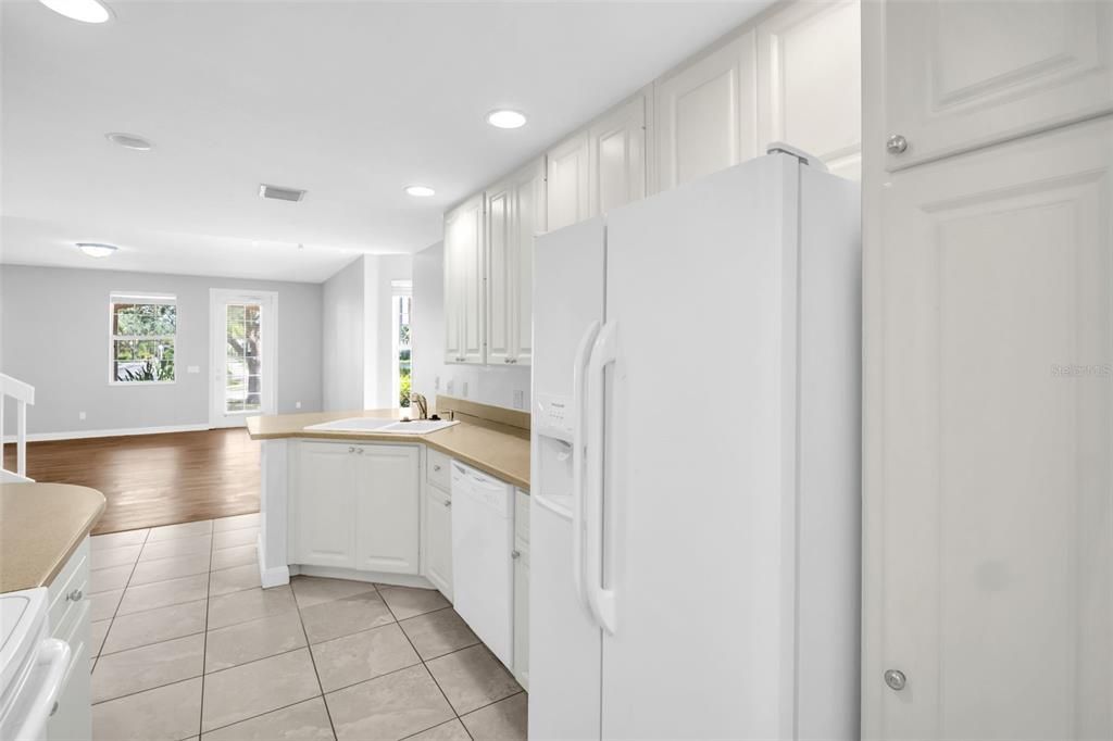 待售: $365,000 (3 贝兹, 2 浴室, 1673 平方英尺)