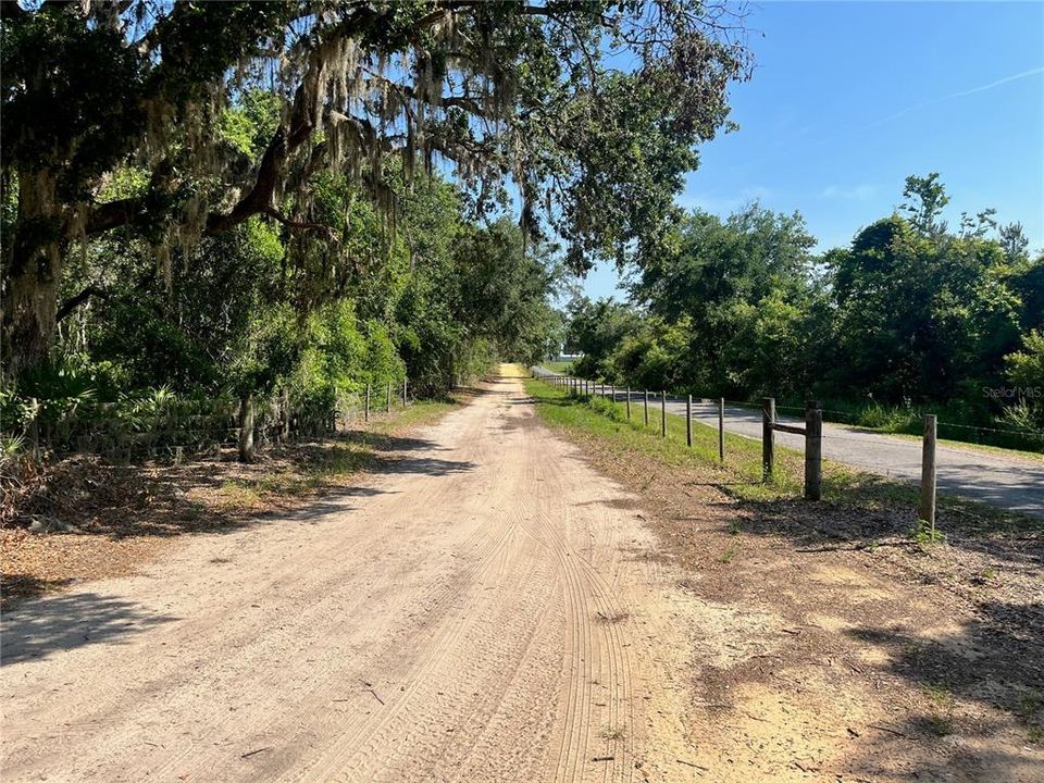 待售: $315,000 (12.55 acres)