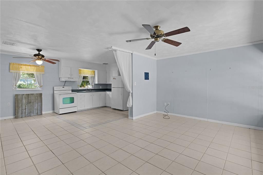 En Venta: $169,900 (2 camas, 1 baños, 844 Pies cuadrados)