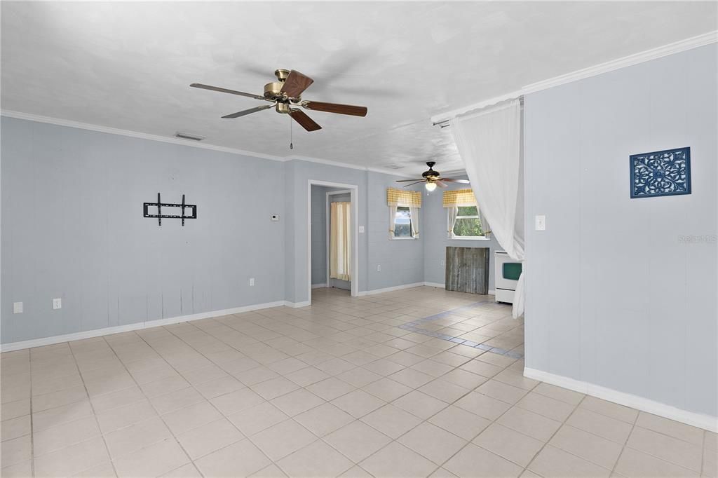 En Venta: $169,900 (2 camas, 1 baños, 844 Pies cuadrados)