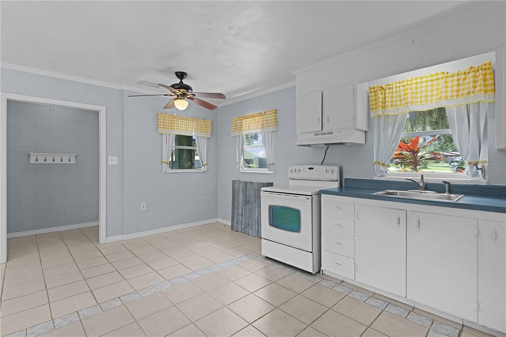 En Venta: $169,900 (2 camas, 1 baños, 844 Pies cuadrados)