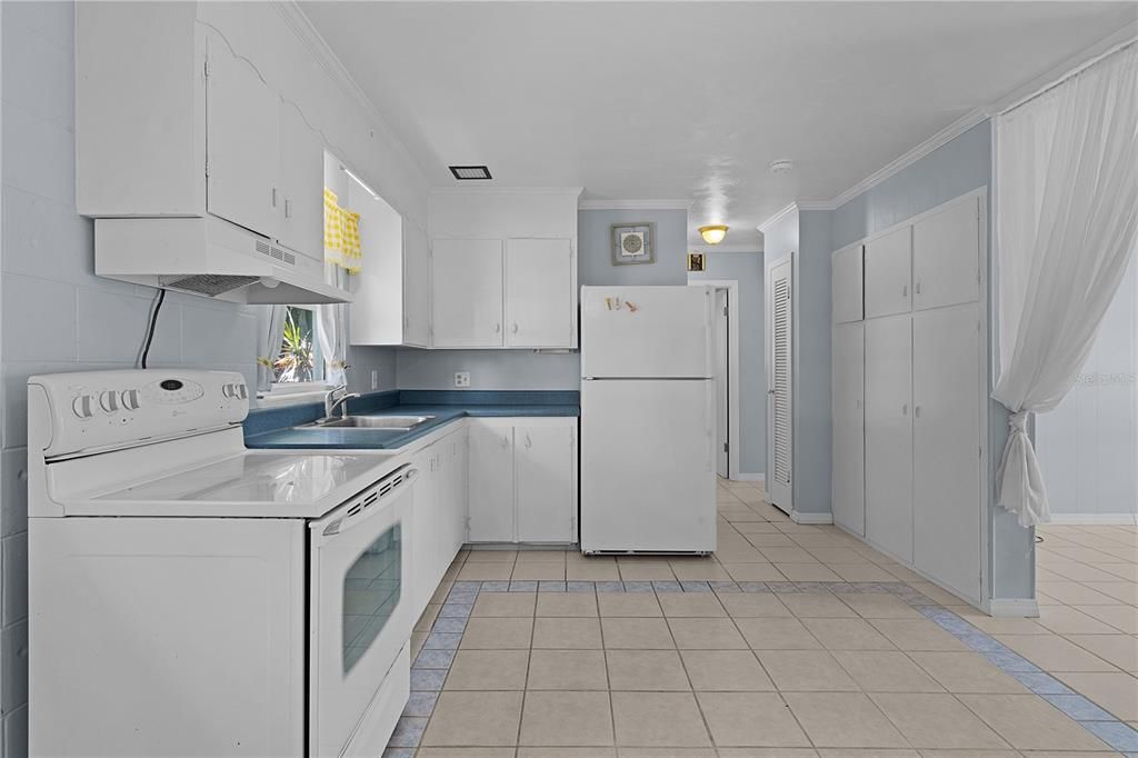 En Venta: $169,900 (2 camas, 1 baños, 844 Pies cuadrados)