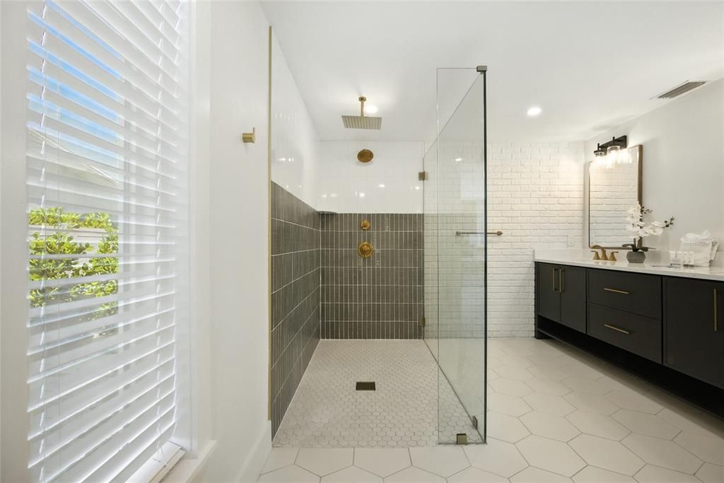 На продажу: $3,230,000 (6 спален, 4 ванн, 3748 Квадратных фут)