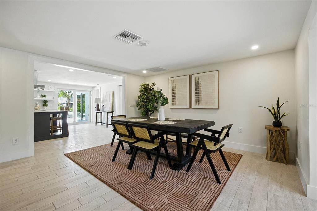 На продажу: $3,230,000 (6 спален, 4 ванн, 3748 Квадратных фут)