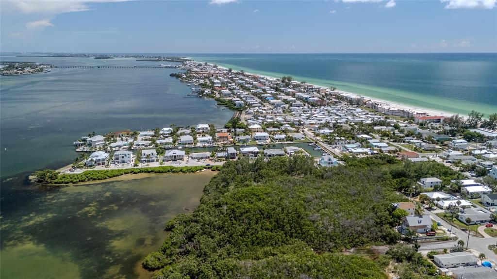 На продажу: $3,230,000 (6 спален, 4 ванн, 3748 Квадратных фут)