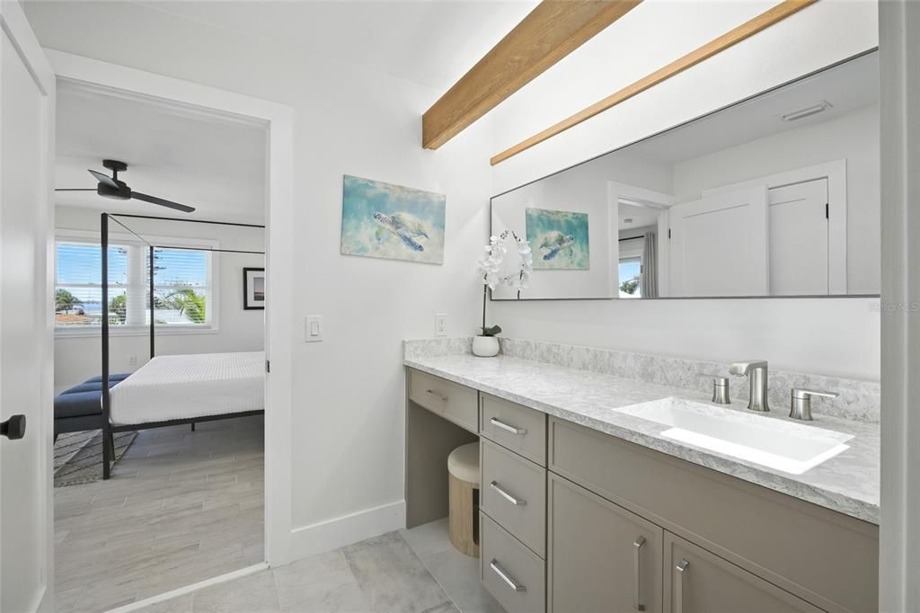 На продажу: $3,230,000 (6 спален, 4 ванн, 3748 Квадратных фут)