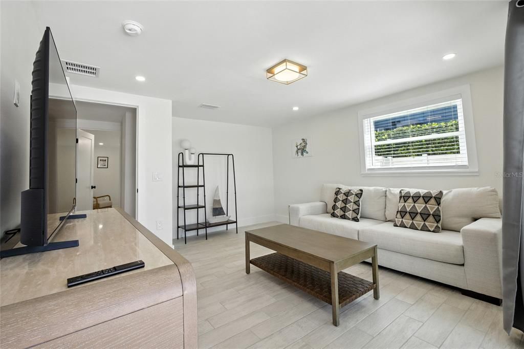 На продажу: $3,230,000 (6 спален, 4 ванн, 3748 Квадратных фут)