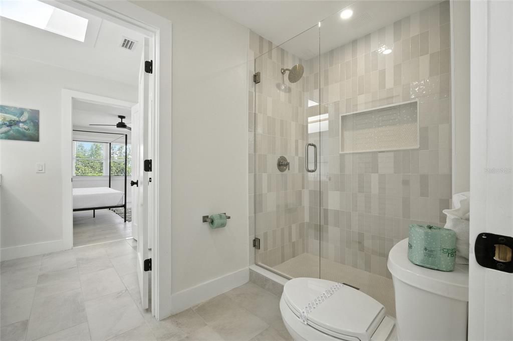 На продажу: $3,230,000 (6 спален, 4 ванн, 3748 Квадратных фут)