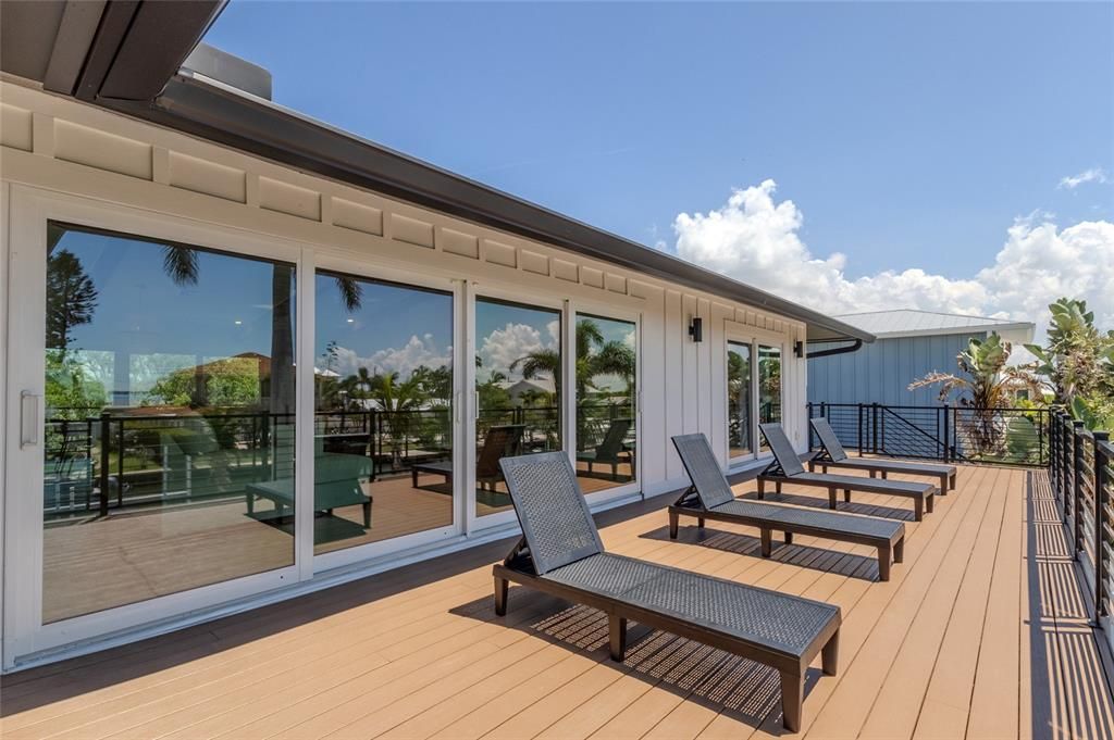 На продажу: $3,230,000 (6 спален, 4 ванн, 3748 Квадратных фут)