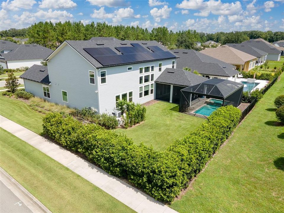 For Sale: $1,050,000 (6 beds, 3 baths, 3916 Square Feet)