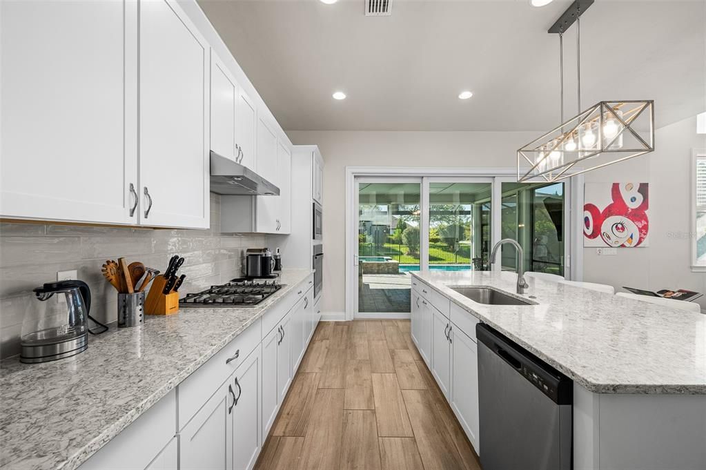 For Sale: $1,050,000 (6 beds, 3 baths, 3916 Square Feet)