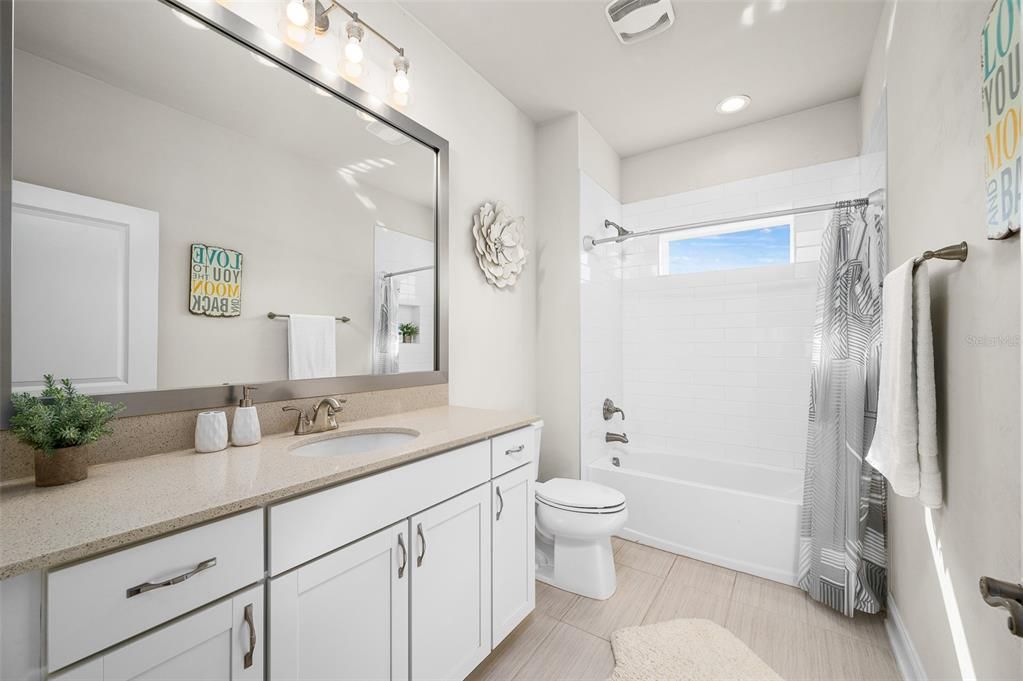 For Sale: $1,050,000 (6 beds, 3 baths, 3916 Square Feet)