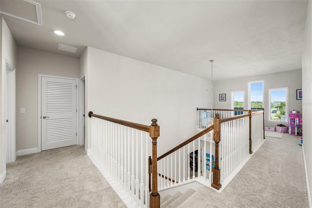 For Sale: $1,050,000 (6 beds, 3 baths, 3916 Square Feet)