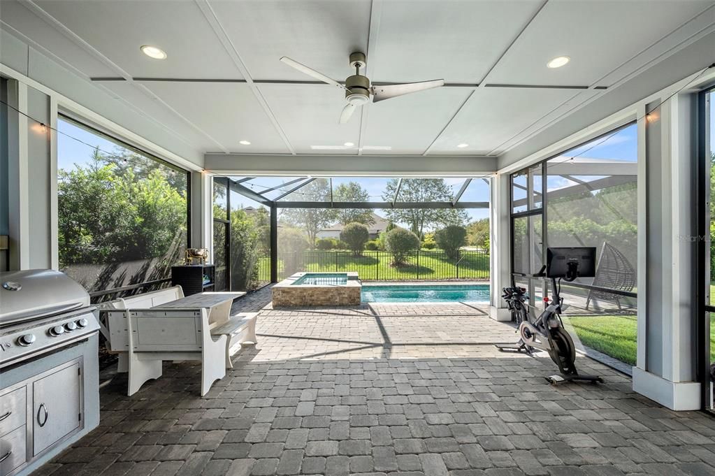 For Sale: $1,050,000 (6 beds, 3 baths, 3916 Square Feet)