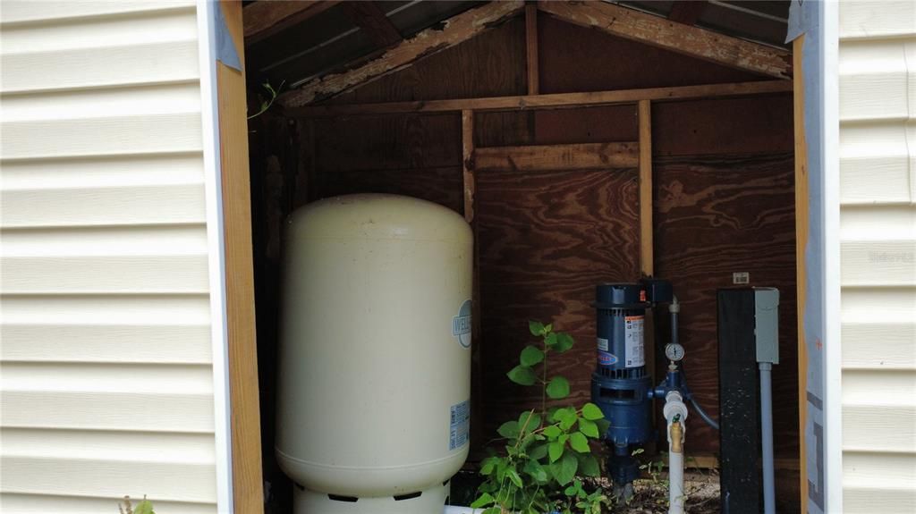 En Venta: $215,000 (3 camas, 2 baños, 1782 Pies cuadrados)